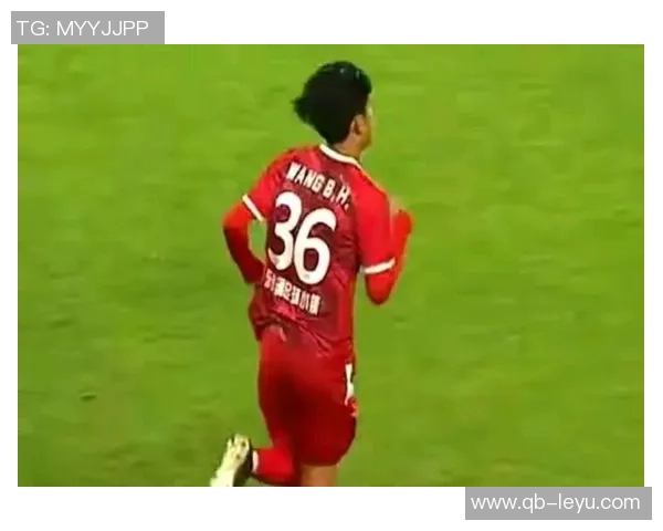 荷乙第10轮小将王博豪替补登场成功首秀助力邓伯什主场表现 荷乙第10轮小将王博豪替补登场成功首秀助力邓伯什主场表现