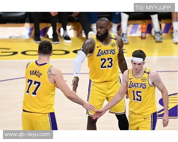 湖人雄鹿同为2胜2负NBA杯冠军次年小组赛双双出局