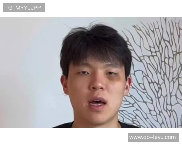 解说:瀚森的角色定位为非常规替补助教每场赛后都会指出他的失误 解说:瀚森的角色定位为非常规替补助教每场赛后都会指出他的失误