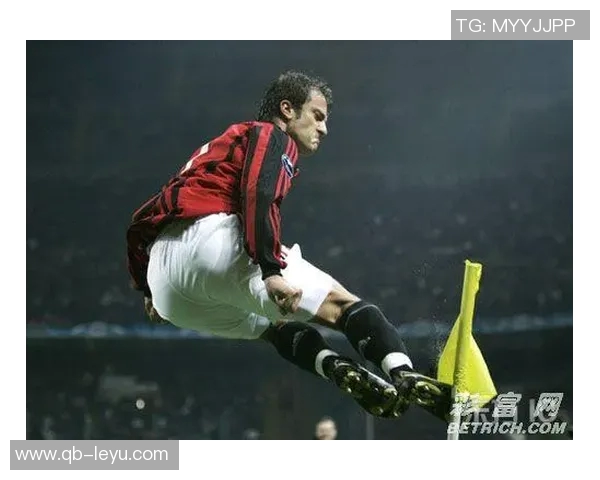 吉拉迪诺重返圣西罗感慨万千与米兰的特别缘分令人动容 吉拉迪诺重返圣西罗感慨万千与米兰的特别缘分令人动容